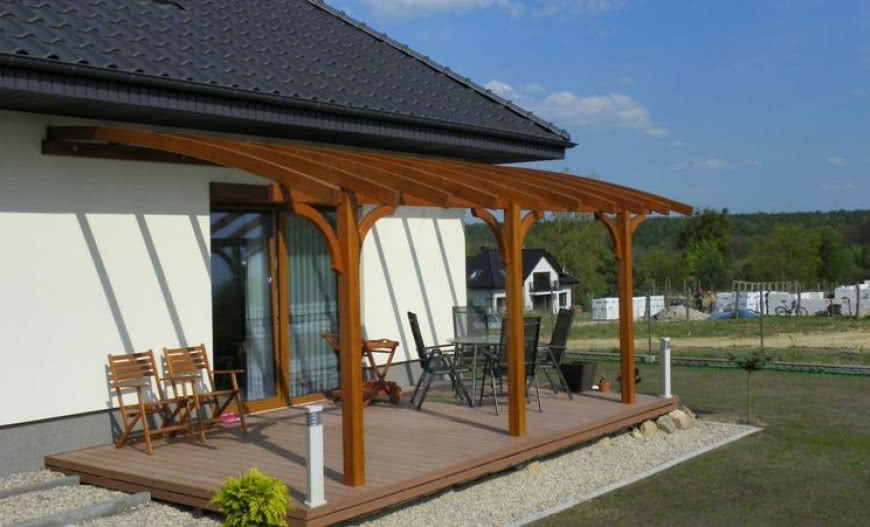 Czym zadaszyć taras? 3 warianty w ofercie Jagram-Pro
