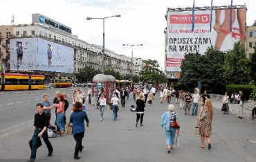 Nielegalne reklamy wciąż zasłaniają okna